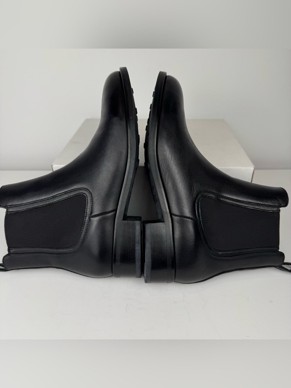 Thursday Boot Company Women’s Black Leather Duchess Chelsea Boots Size 9 Casual - Picture 6 of 11